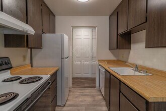 4332 Pacific Ave in Stockton, CA - Building Photo - Building Photo