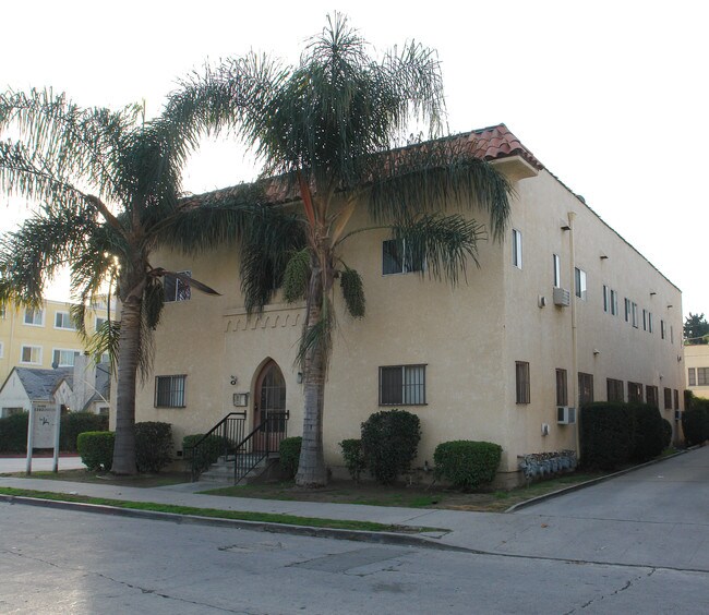 11202 Morrison St in North Hollywood, CA - Building Photo - Building Photo