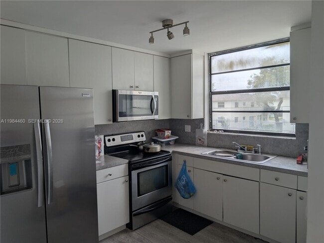 1788 NW 55th Ave in Lauderhill, FL - Building Photo - Building Photo