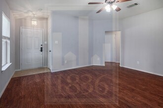 1011 Burgess Dr in Leander, TX - Building Photo - Building Photo