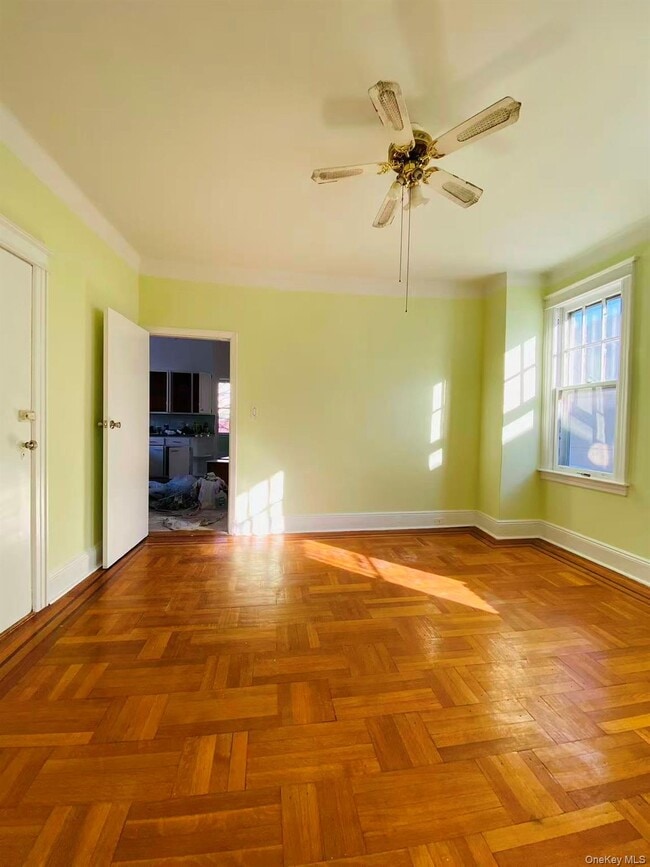 57-19 64th St in Queens, NY - Building Photo - Building Photo