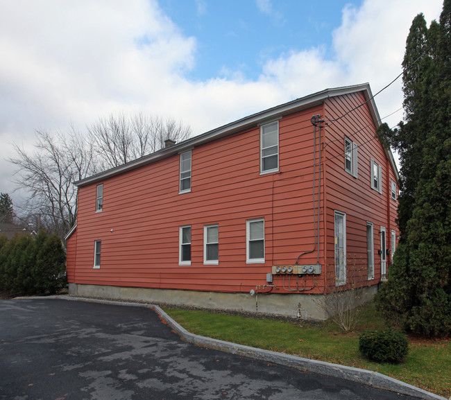 10 Fennell St in Skaneateles, NY - Building Photo - Building Photo