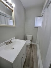 1049 Nelson Ave in Brackenridge, PA - Building Photo - Building Photo