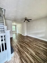 5606 Crowson St in Philadelphia, PA - Building Photo - Building Photo