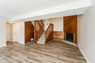 3207 Lafollette Ct in Louisville, KY - Building Photo - Building Photo