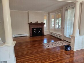 259 Walnut St in Westfield, NJ - Foto de edificio - Building Photo