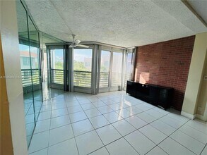 1830 Sabal Palm Dr, Unit 406 in Davie, FL - Building Photo - Building Photo