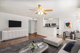 Stonebriar Woods Apartment Homes in Overland Park, KS - Building Photo