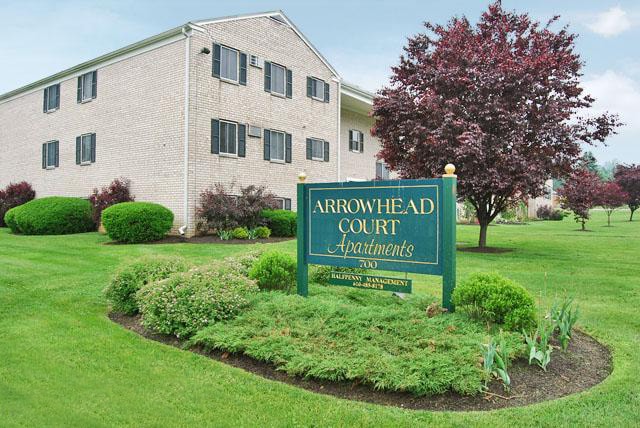 Arrowhead Court Apartments