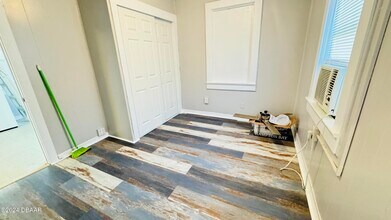 212 Glenview Blvd in Daytona Beach, FL - Building Photo - Building Photo