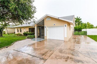 728 Tower Dr in Cape Coral, FL - Building Photo - Building Photo