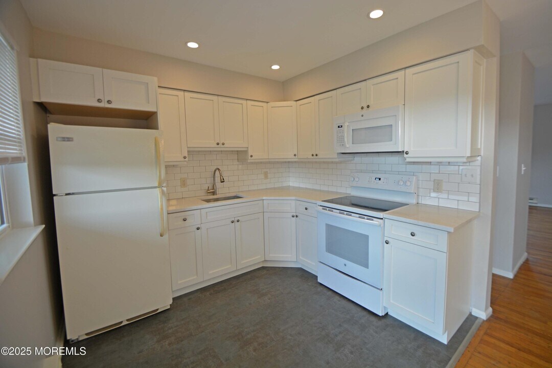 910 South St in Point Pleasant, NJ - Building Photo
