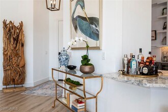 1540 Clermont Dr in Naples, FL - Foto de edificio - Building Photo