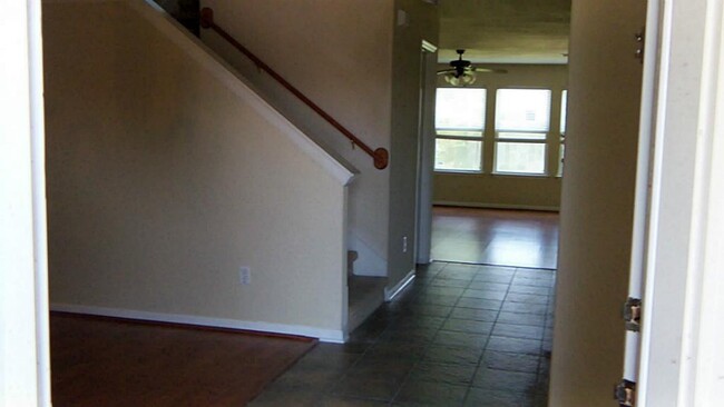 10219 Riderdale Park Ln in Houston, TX - Building Photo - Building Photo