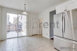 1830 Yellowwood Ave in Sacramento, CA - Building Photo - Building Photo