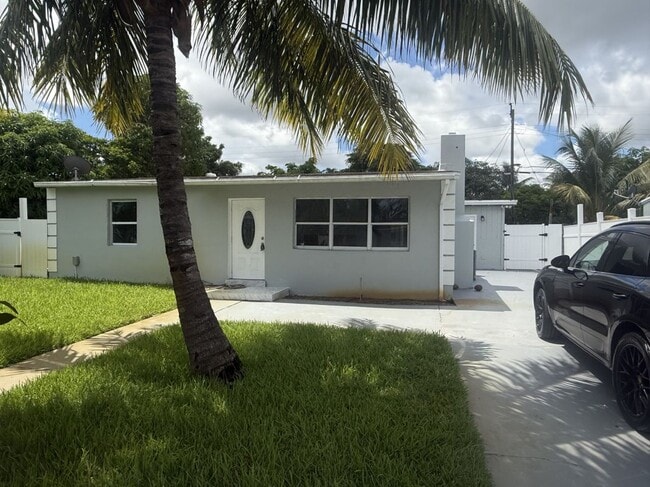 2329 Fairway Dr