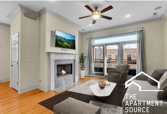 2358 N Damen Ave, Unit 2A in Chicago, IL - Foto de edificio - Building Photo
