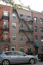 352 E 19th St in New York, NY - Building Photo - Building Photo