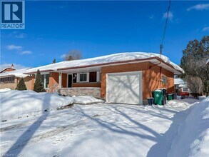 91 Massey Ave in Kitchener, ON - Building Photo - Building Photo