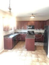 2501 Freemont St in Snellville, GA - Foto de edificio - Building Photo