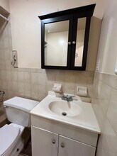 52 Yale Ave in Jersey City, NJ - Building Photo - Building Photo