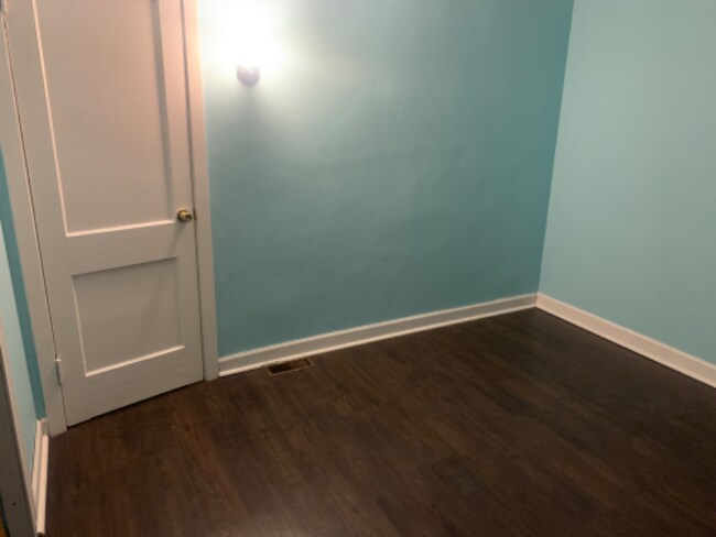 527 Pearl Harbor St in Bridgeport, CT - Building Photo - Building Photo