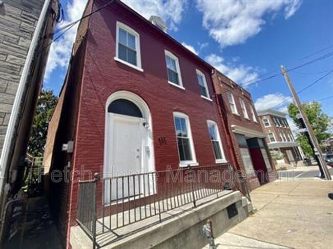 property at 633 Manor St
