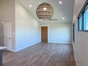 2705 Woodpecker Rd, Unit 3 in Weslaco, TX - Building Photo - Building Photo