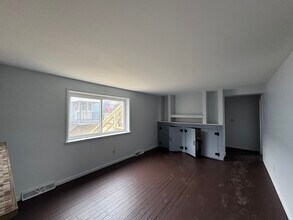 4400 Jacob St, Unit First Floor in Wheeling, WV - Building Photo - Building Photo