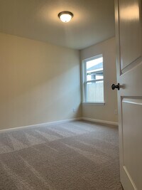 2039 Dade Loop photo'