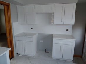 5610 Bohlander Ave in Berkeley, IL - Building Photo - Building Photo