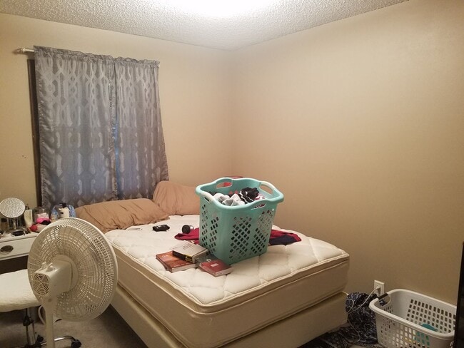 property at 1115 W 8th St