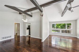 2762 Dresden Dr in Atlanta, GA - Building Photo - Building Photo