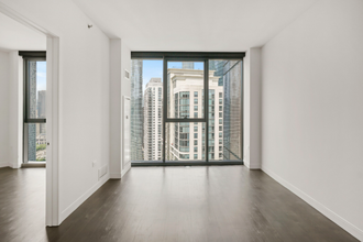 454 E Wacker Dr in Chicago, IL - Building Photo - Building Photo