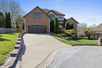 1324 Lakepoint Ct E in Springfield, MO - Building Photo - Building Photo