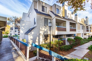 2218 River Run Dr, Unit 99 in San Diego, CA - Building Photo