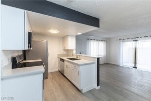 601 Cabrillo Cir in Henderson, NV - Building Photo