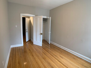 1838 N Humboldt Blvd, Unit 1A in Chicago, IL - Foto de edificio - Building Photo