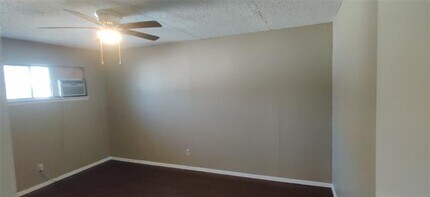 4916 Windward Passage in Garland, TX - Building Photo - Building Photo