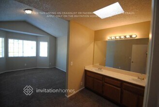 23851 Falconer Dr in Murrieta, CA - Foto de edificio - Building Photo