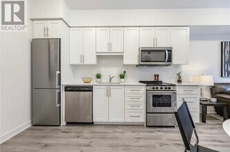 110 Fergus Av in Kitchener, ON - Building Photo - Building Photo