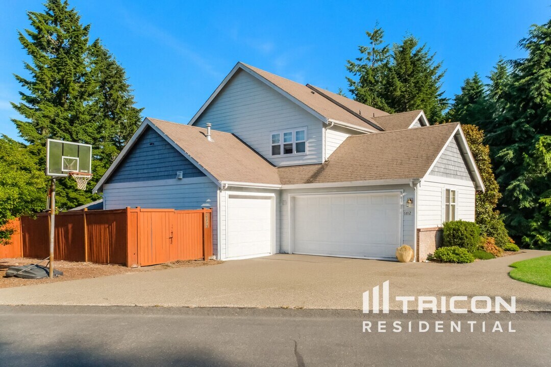 6812 29th St Ct NW in Gig Harbor, WA - Building Photo