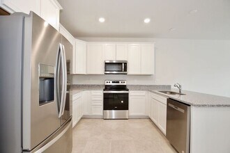 5586 Pineland Run in Orlando, FL - Building Photo - Building Photo