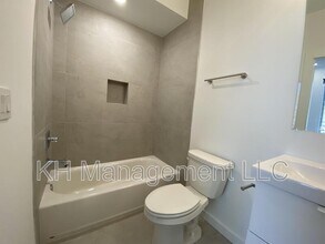 709 N 44th St in Philadelphia, PA - Building Photo - Building Photo