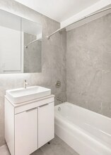 460 2nd Ave in New York, NY - Building Photo - Building Photo