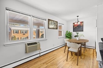 425 Madison Ave. in New Milford, NJ - Building Photo - Building Photo