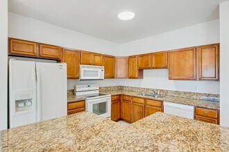 4102 Emerald Vista in Lake Worth Beach, FL - Building Photo - Building Photo