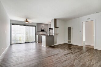 117 Pacific St in Santa Monica, CA - Building Photo - Building Photo