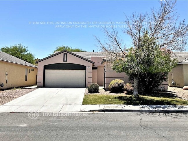 property at 3021 W La Madre Way