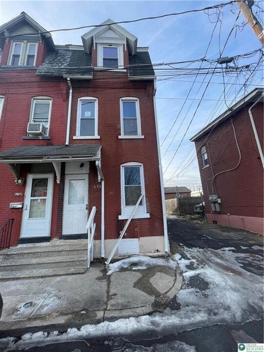 638 Park St in Allentown, PA - Building Photo